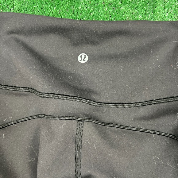 Lululemon In Movement 7/8 Tight *Everlux 25" Black W5ANXS Size 4 Athleisure - Picture 2 of 7